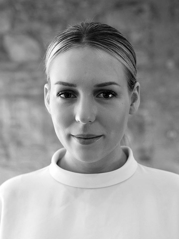 Anna Roth