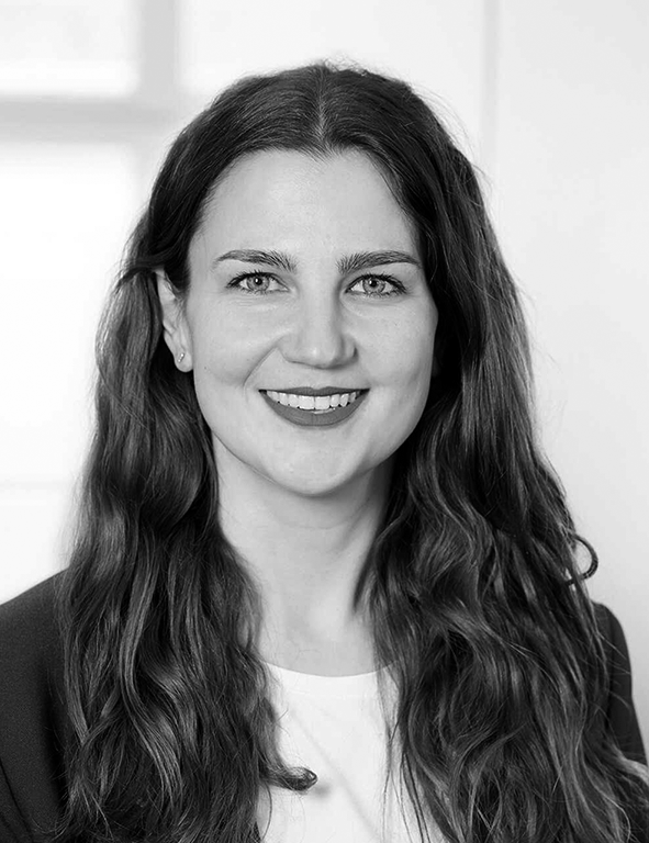 Julia Ruiter